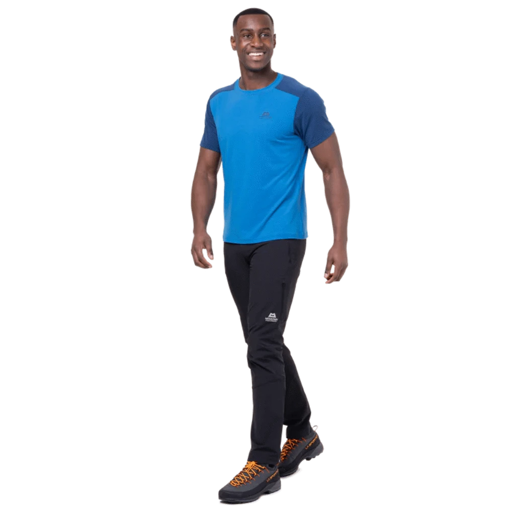 Mountain Equipment Headpoint Block T-Shirt MenAlive & Dirty