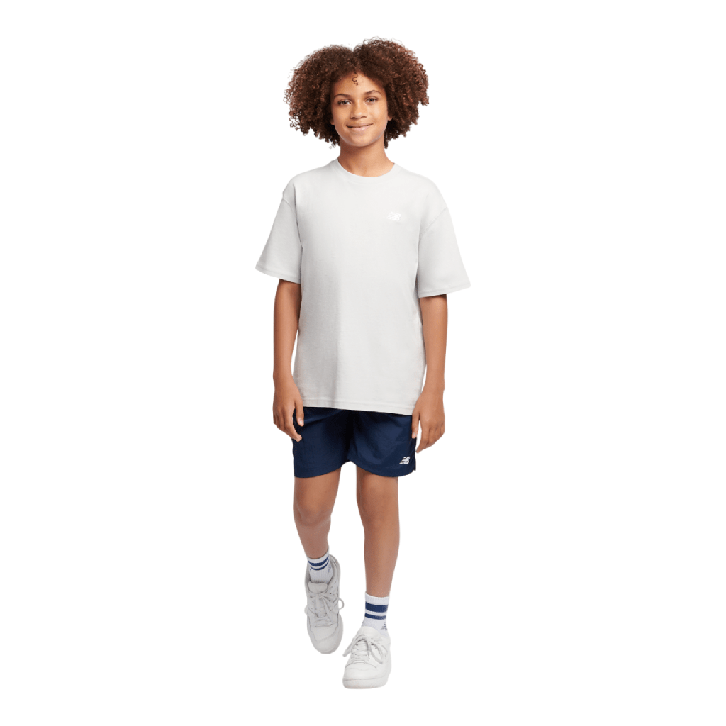 New Balance Small Logo Short JuniorAlive & Dirty