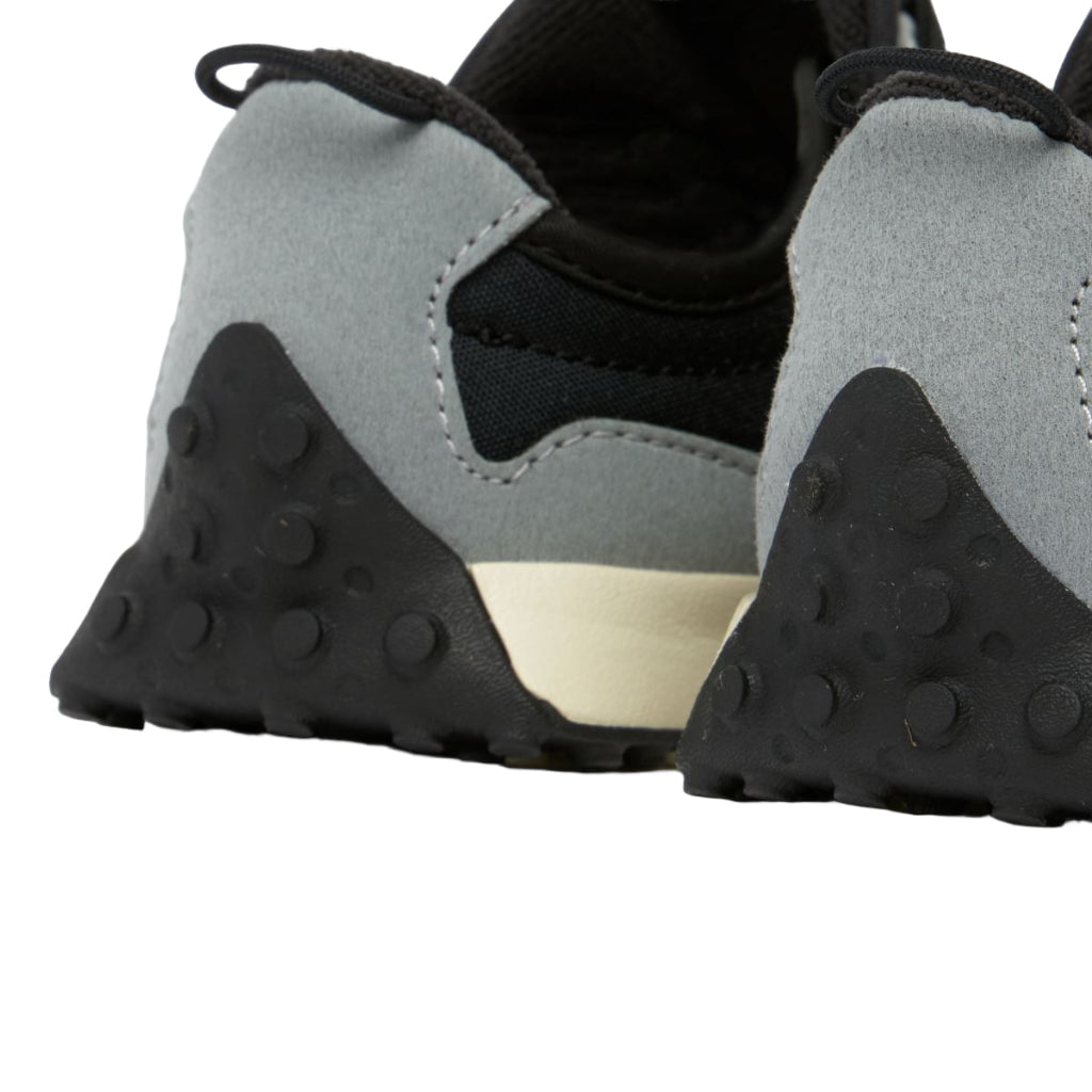 New Balance 327 Hook & Loop Infant Trainers New Balance