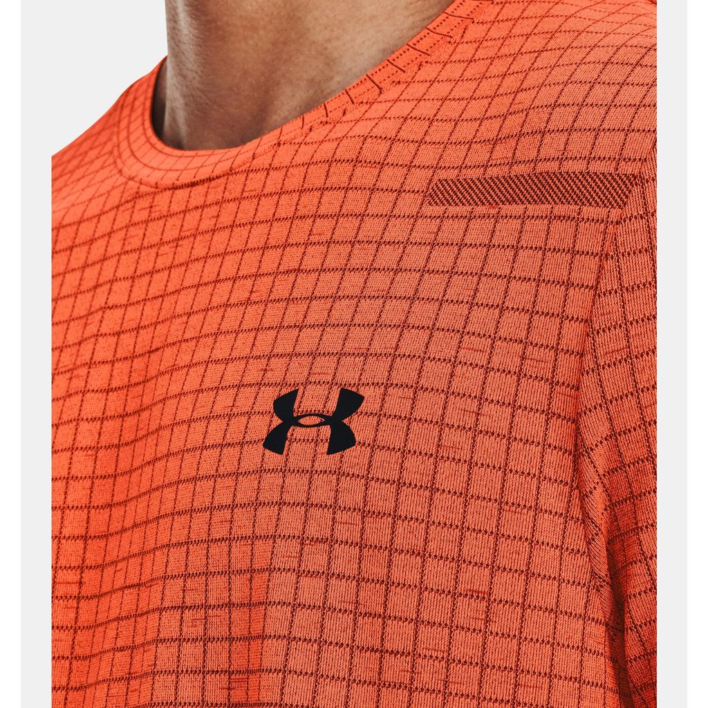 Under Armour Seamless Grid T-Shirt MenAlive & Dirty 